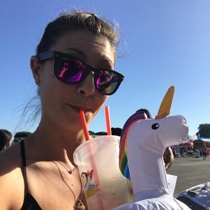 Meet your Posher, Leah